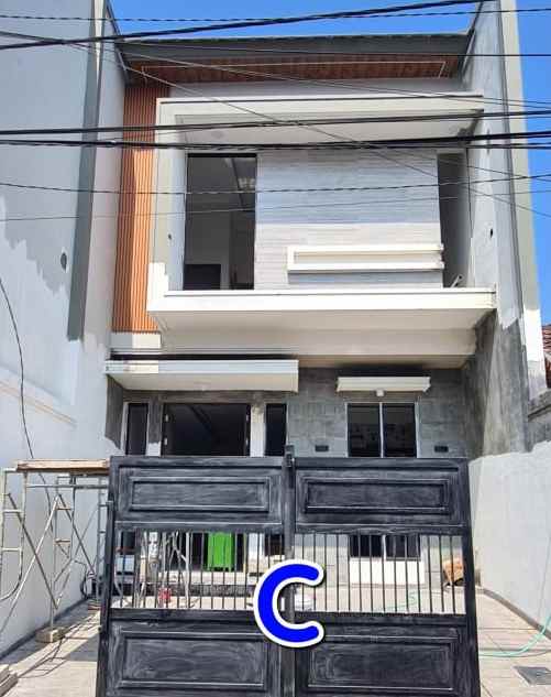 dijual rumah nginden intan