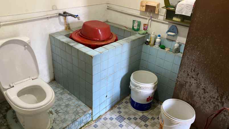 dijual rumah non perum tengah kota purwokerto