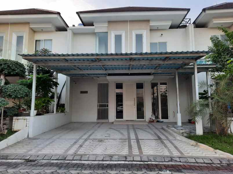 dijual rumah pakuwon city cluster long