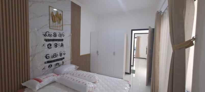 dijual rumah pandaran hills