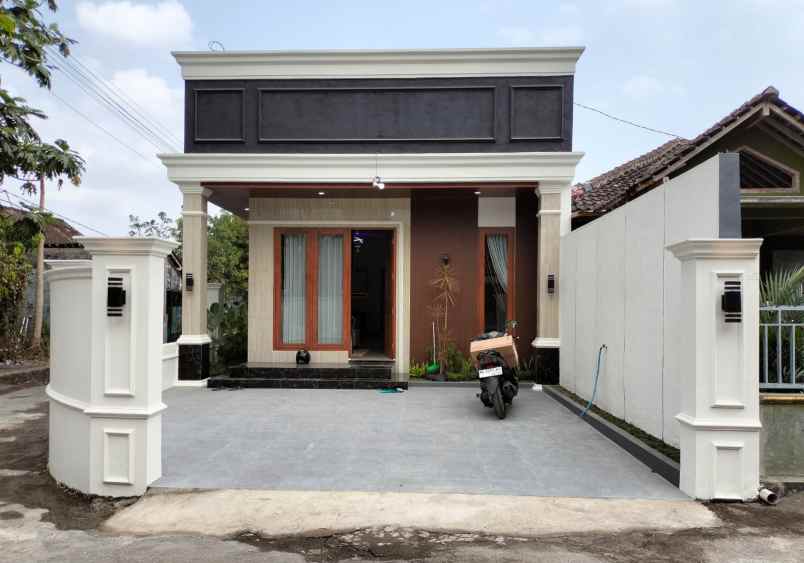 dijual rumah pasar jangkang