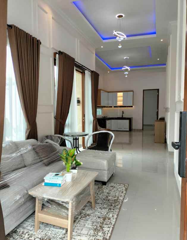 dijual rumah pasar jangkang