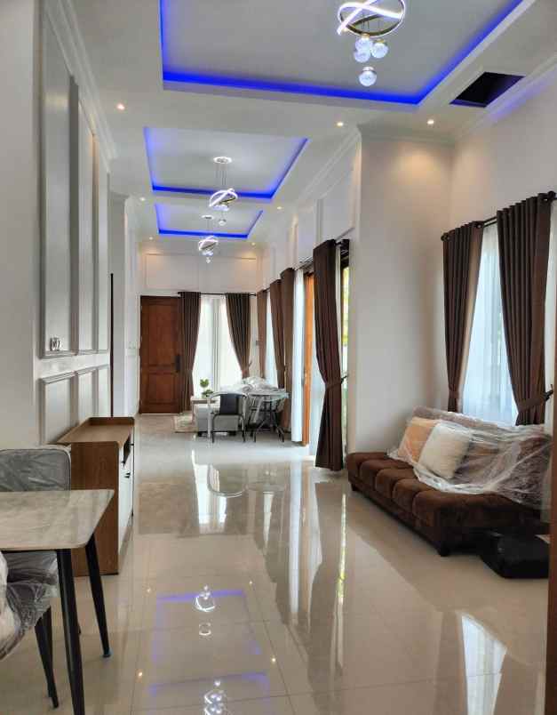 dijual rumah pasar jangkang