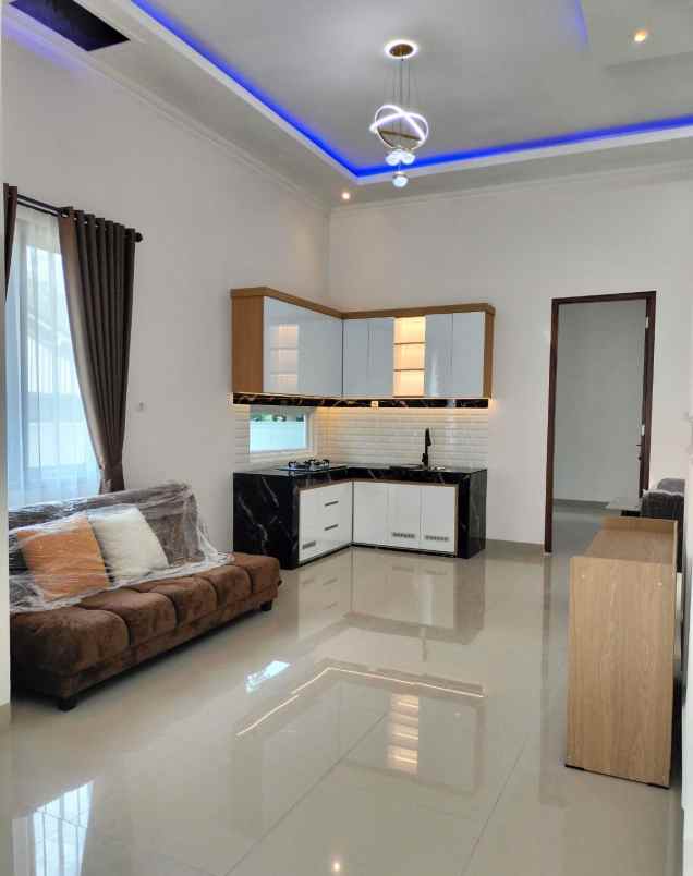 dijual rumah pasar jangkang