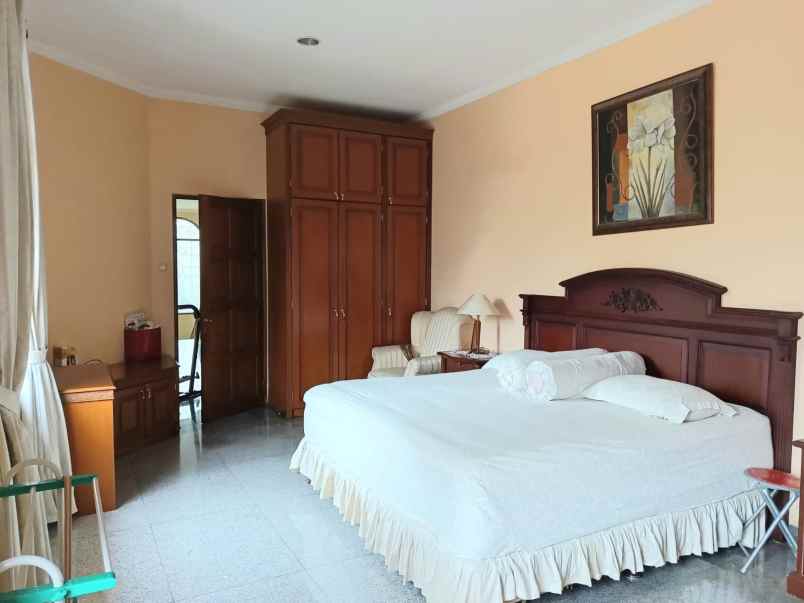 dijual rumah pejompongan baru