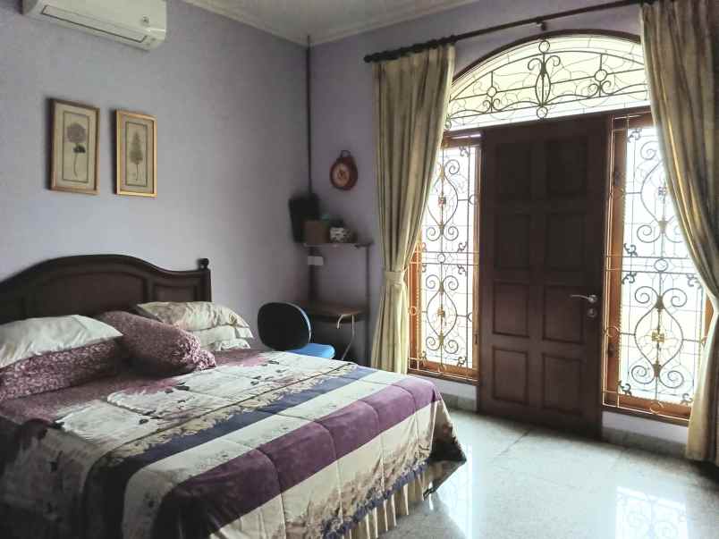 dijual rumah pejompongan baru