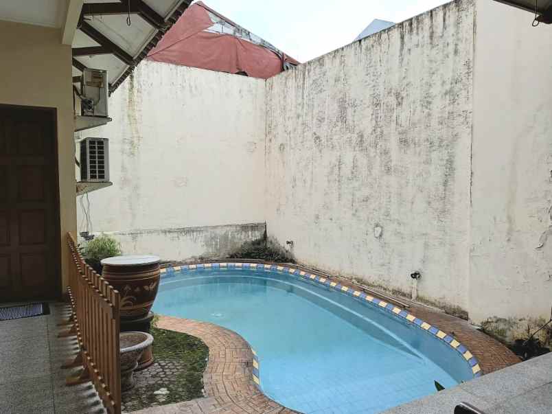 dijual rumah pejompongan baru