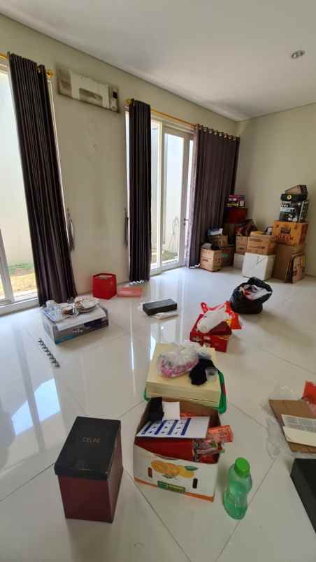 dijual rumah pelican hill citraland