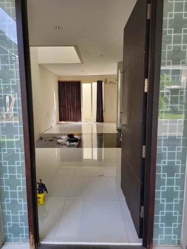 dijual rumah pelican hill citraland