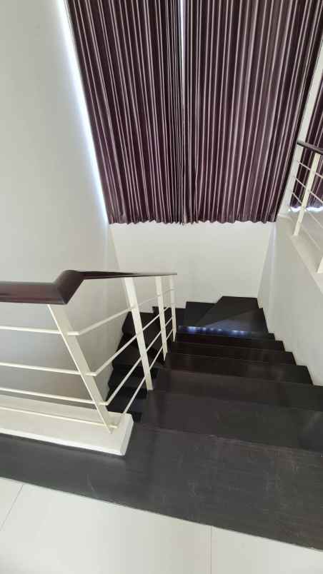 dijual rumah pelican hill citraland