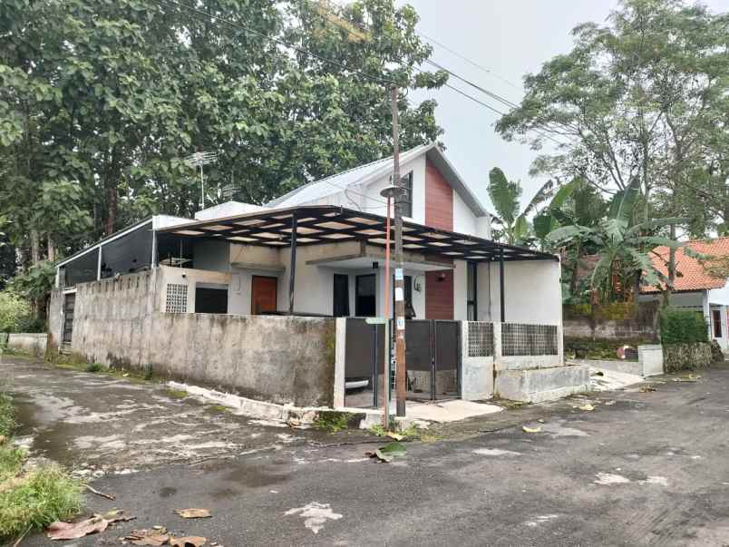 dijual rumah pemda sleman