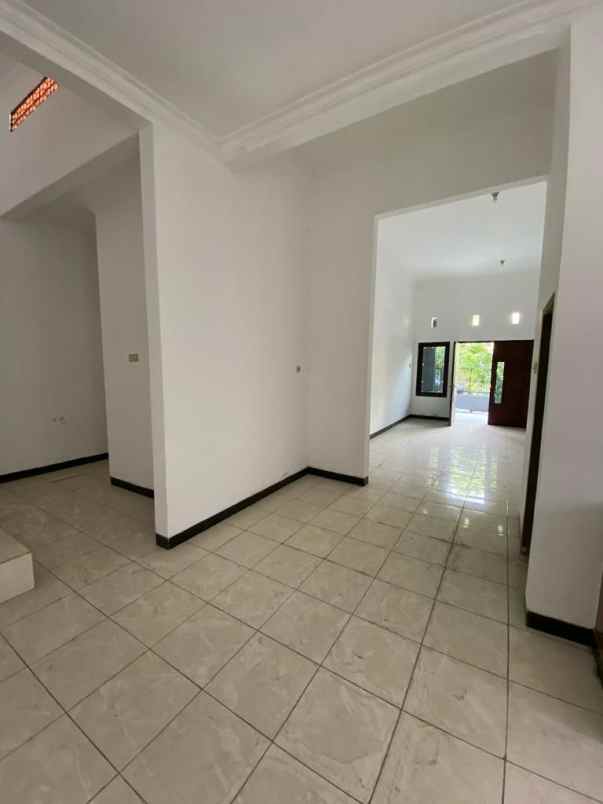 dijual rumah pepelegi indah