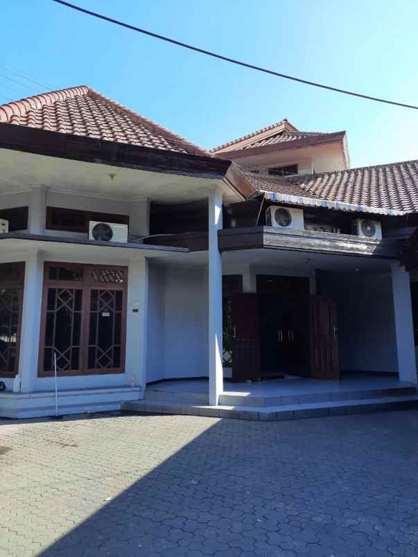 dijual rumah perak