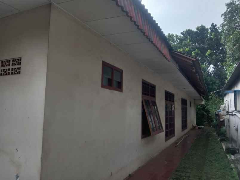 dijual rumah pertukangaan utara