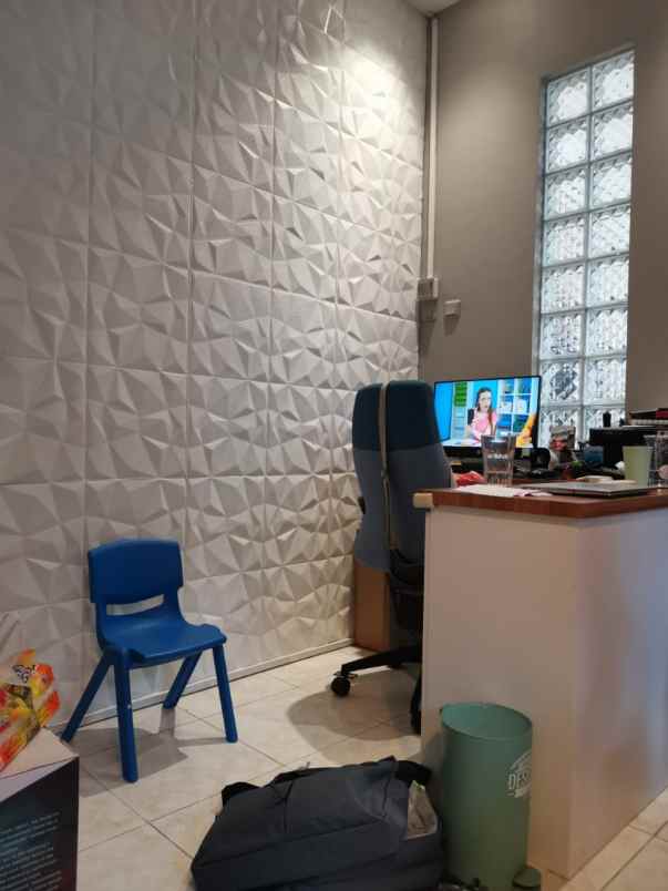 dijual rumah perum babatan pilang