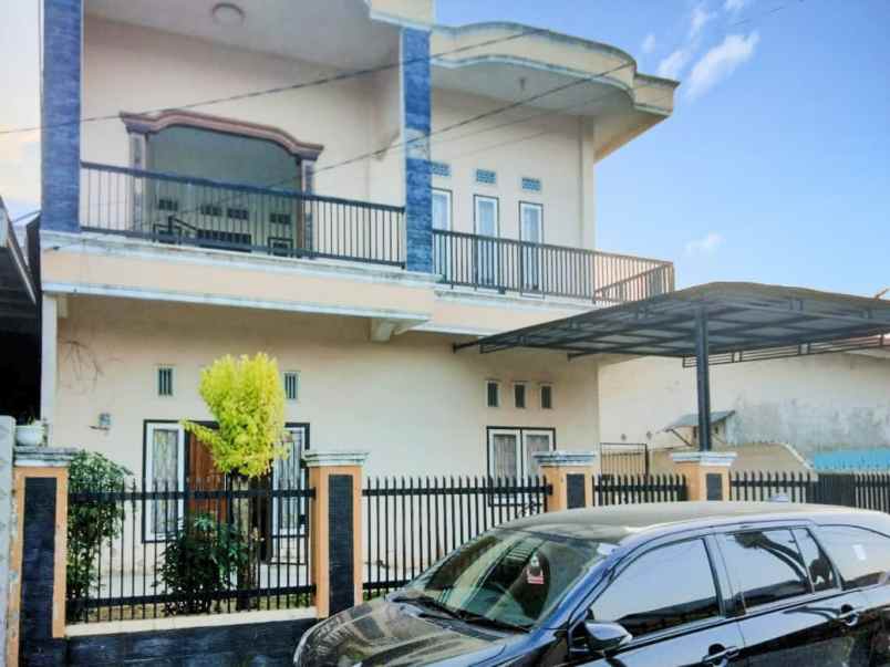 dijual rumah perumahan azhar blok a3 no