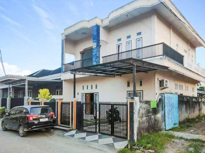 dijual rumah perumahan azhar blok a3 no
