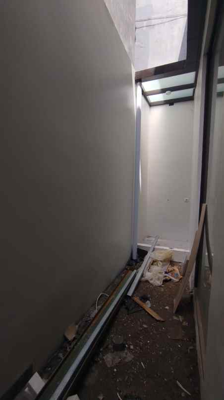 dijual rumah perumahan batu indah