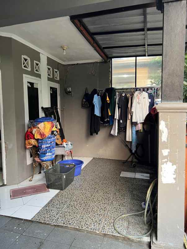 dijual rumah perumahan duta graha duta
