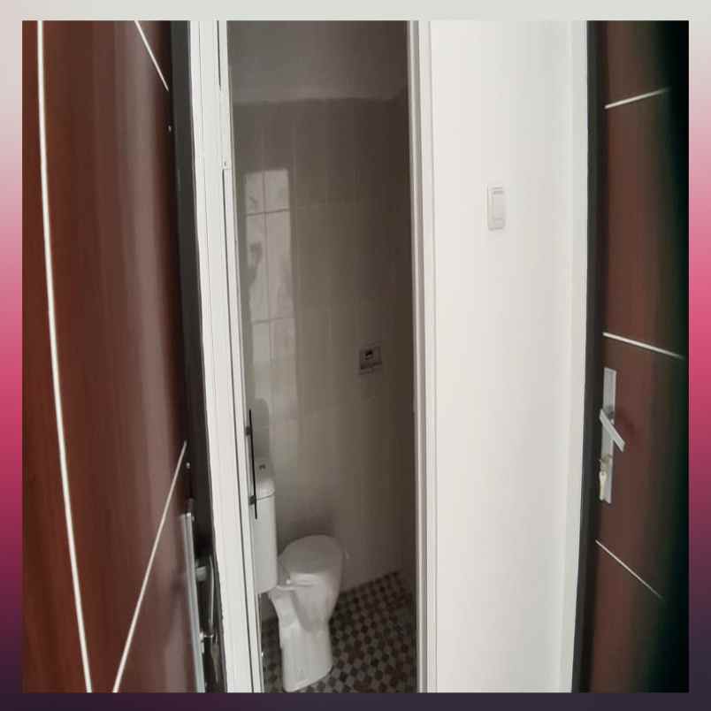 dijual rumah perumahan green semesta city