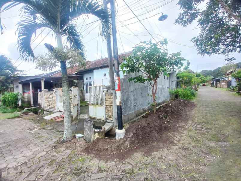 dijual rumah perumahan permata puri 3