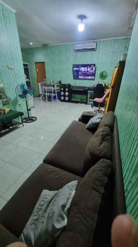 dijual rumah perumahan tegal perintis