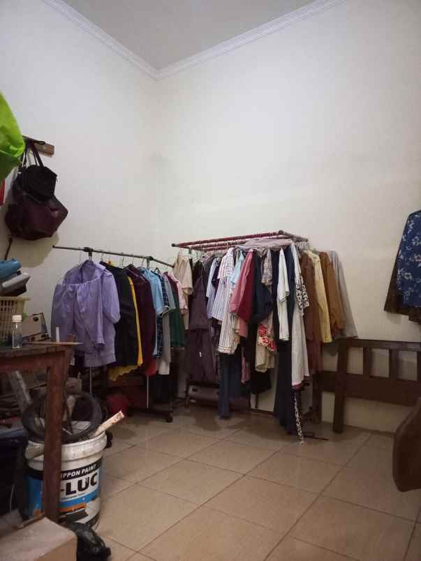 dijual rumah perumnas 1