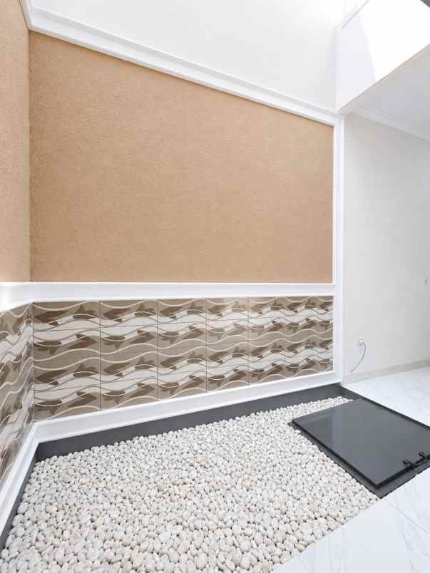 dijual rumah pondok gede