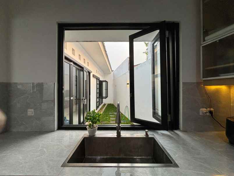 dijual rumah pondok pinang kebayoran