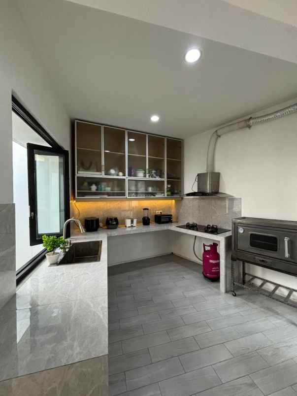 dijual rumah pondok pinang kebayoran