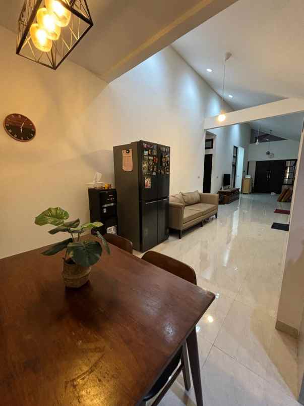 dijual rumah pondok pinang kebayoran