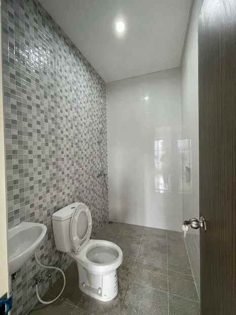 dijual rumah pradah permai