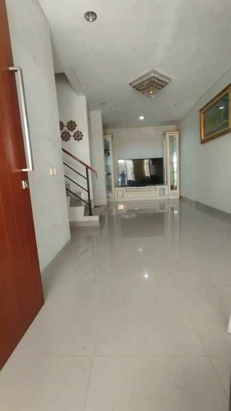 dijual rumah premier estate 3 kranggan bekasi