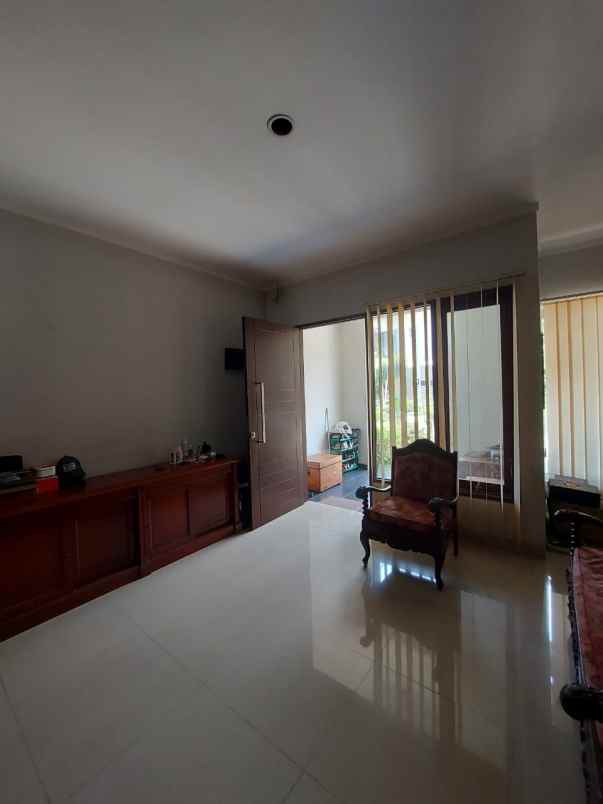 dijual rumah premier riviera jatinegara