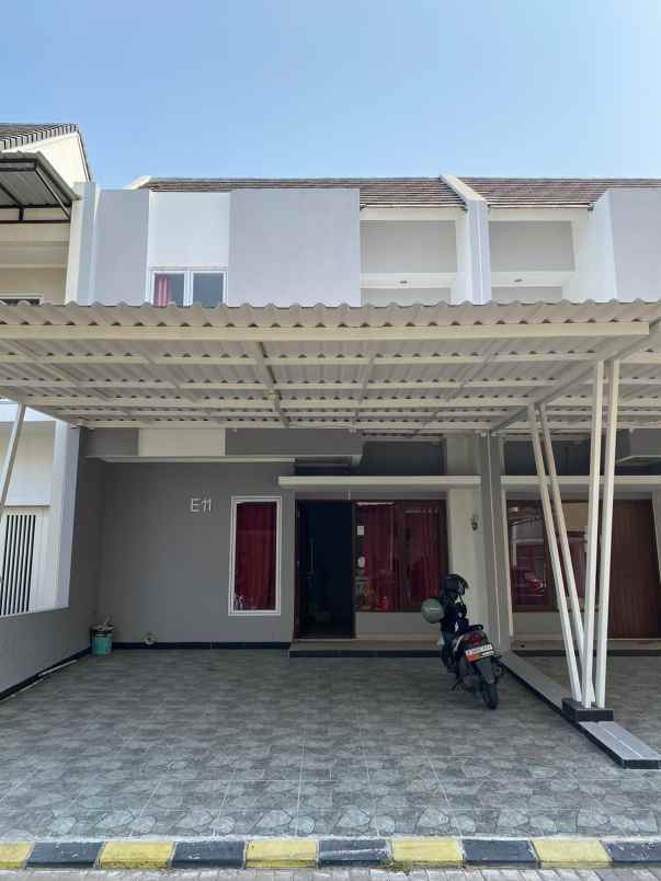 dijual rumah premier village cipondoh