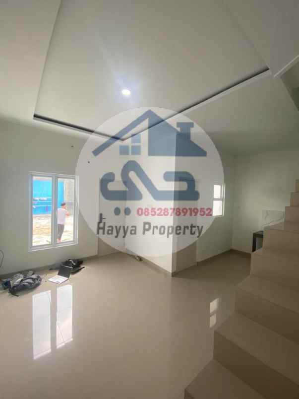 dijual rumah premium 2 lantai di jakarta barat