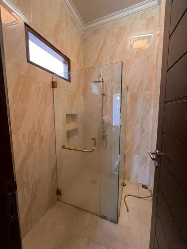 dijual rumah pungkur