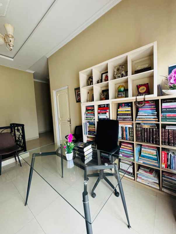 dijual rumah puri asrana sawangan