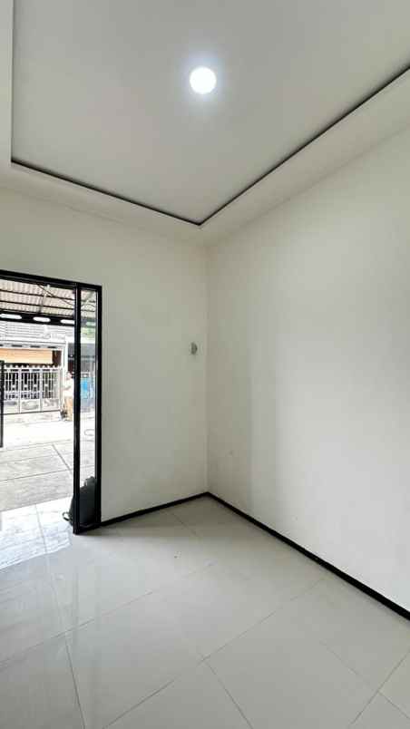 dijual rumah puri nirwana residence