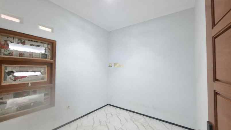 dijual rumah purwomartani