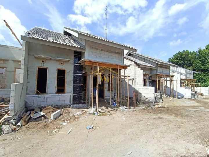 dijual rumah purwomartani kec kalasan