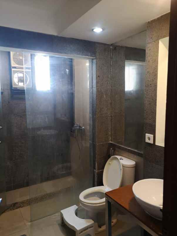 dijual rumah rawamangun pulogadung