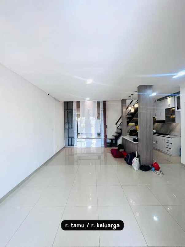 dijual rumah rengas ciputat