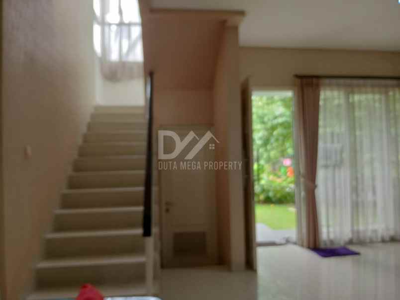dijual rumah residence one