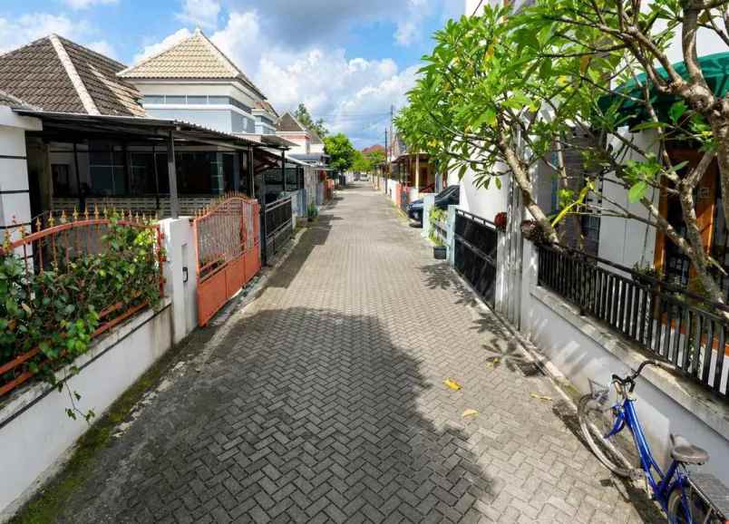 dijual rumah rs jih