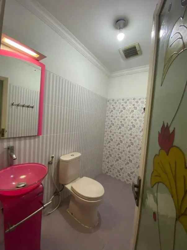 dijual rumah rumah kabon pala cililitan