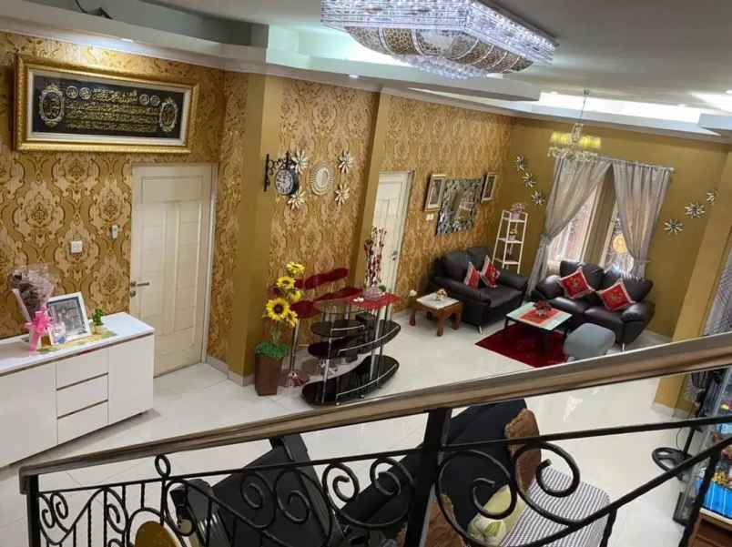 dijual rumah rumah kabon pala cililitan