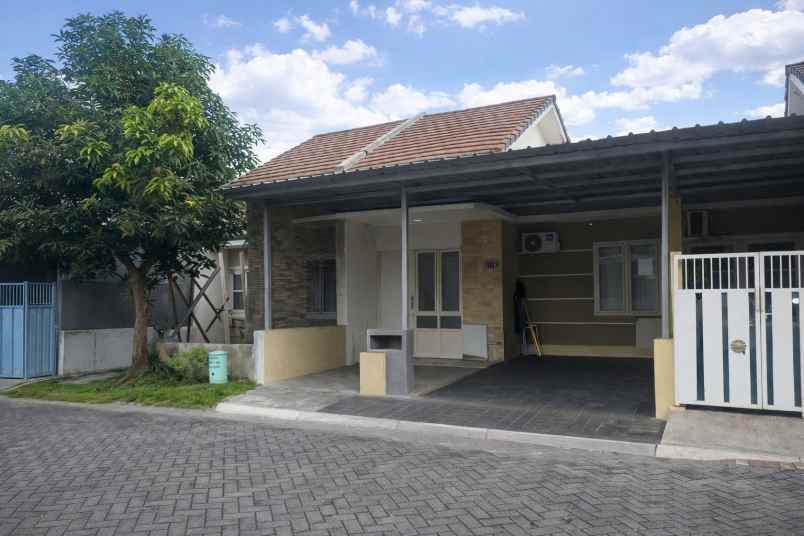 dijual rumah rumah sunrise garden
