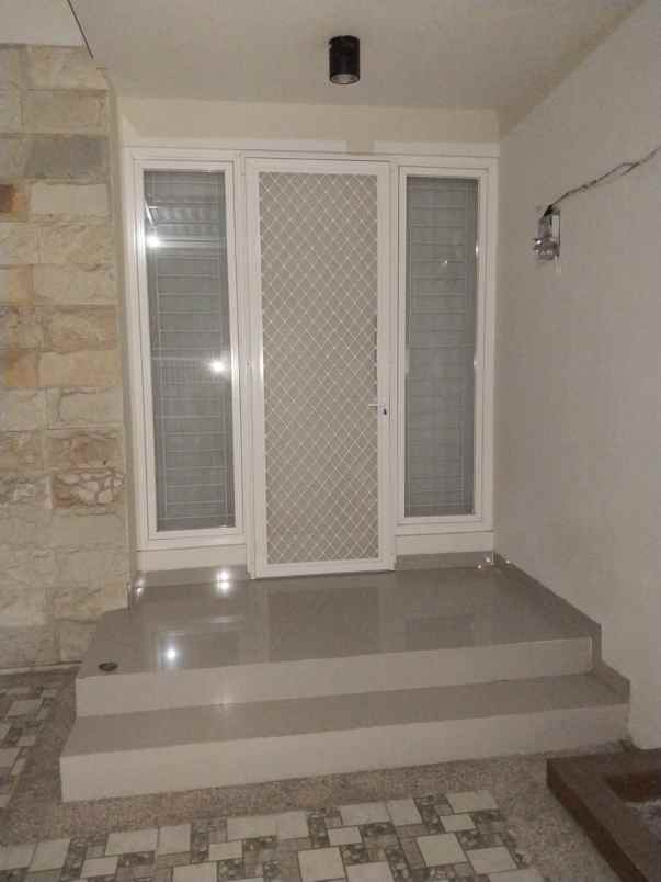 dijual rumah rungkut harapan