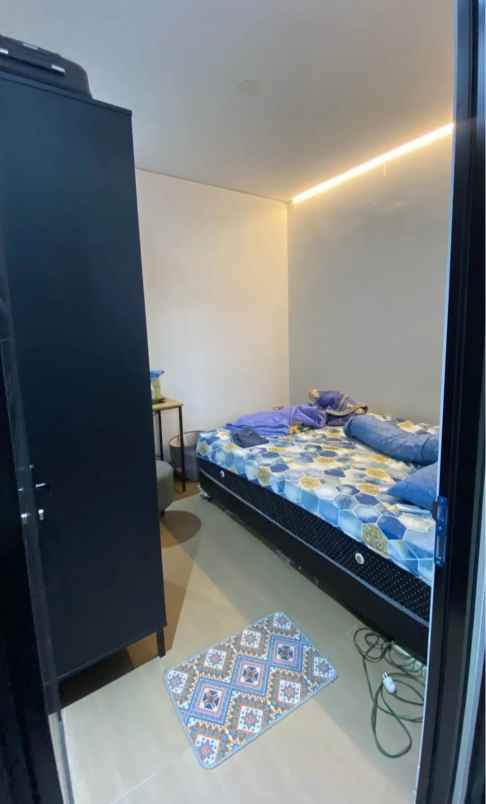 dijual rumah sambiroto